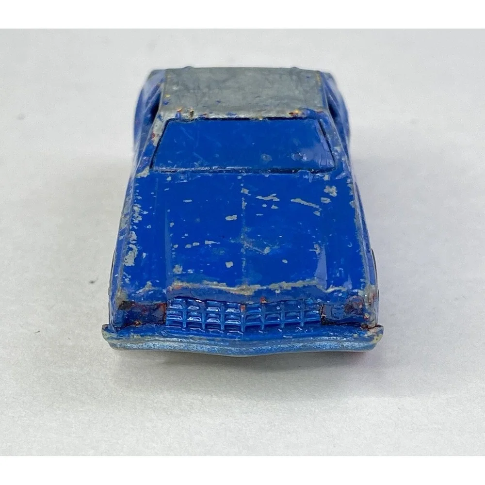 Hot Wheels Redline 1974 Lowdown Monte Carlo Stocker Flying Colors Hong‎ Kong